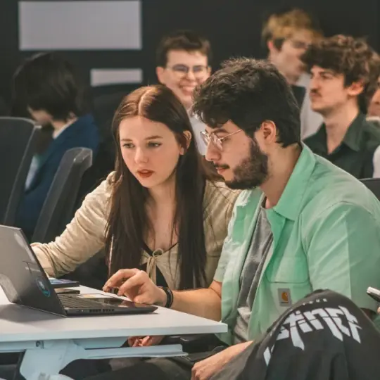 G. Business : école de management dédiée aux métiers du jeu vidéo et de l’esport.