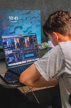 Montage-vidéo Montage-vidéo