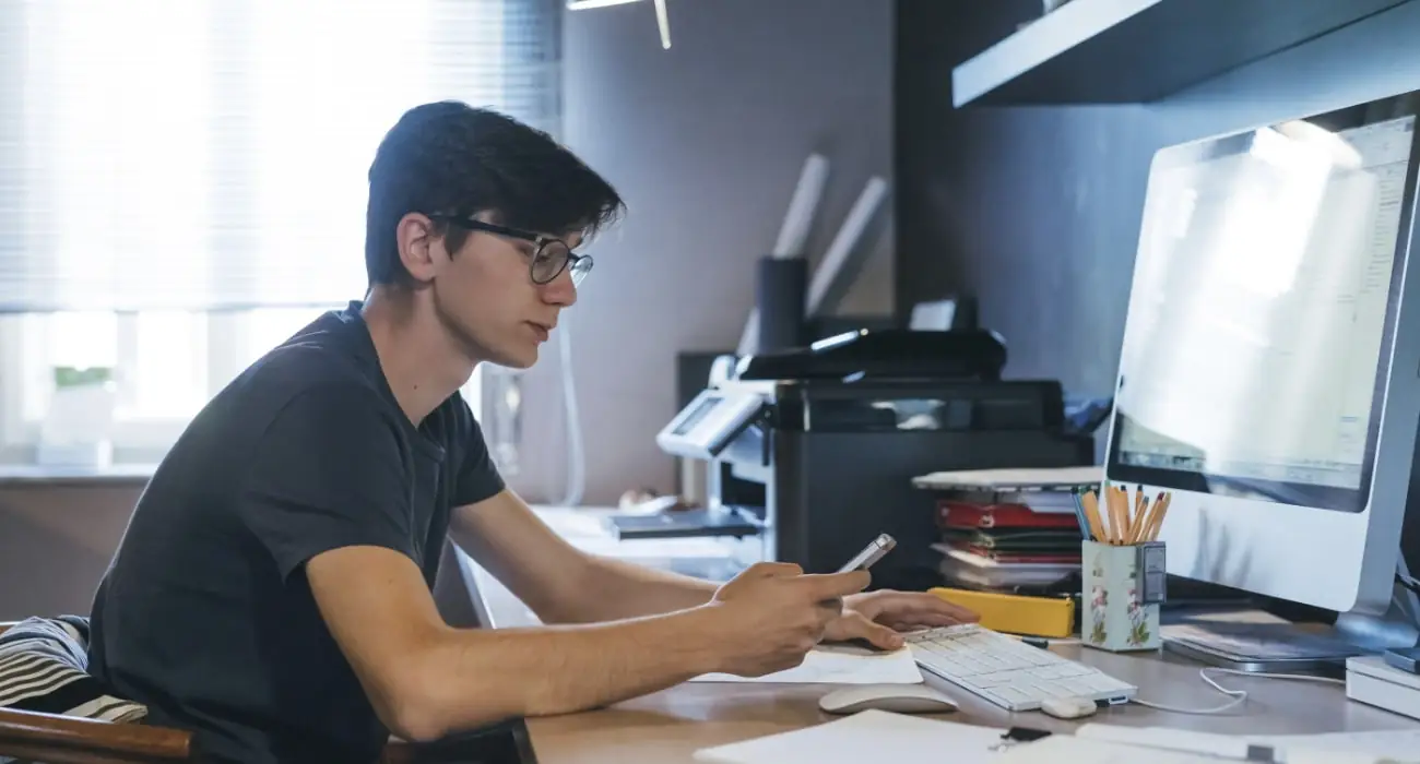 Quels sont les métiers du jeu vidéo possibles en télétravail et sans diplôme ?